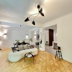 Elegant Two Bedroom Apartment a few steps from Plaka