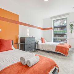 Luxury Wembley Apt - 9 guests!