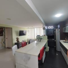 Habitación en apartamento compartido frente a Maiquetía!