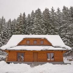 Chalúpka pod lesom Zázrivá