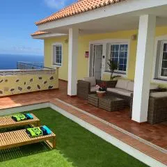 Casa Conrado, 2 bedroom modern oasis, good location
