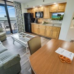 Low Floor 1BR, Direct Oceanfront Beautiful, Pools!