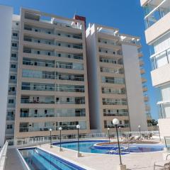 250m do Mar | Piscina e Roupas de Cama