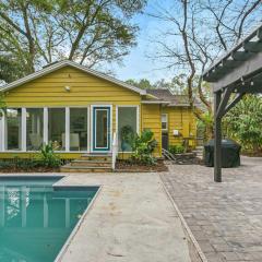 Pool House Oasis - Home for 6