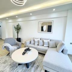Cozy Apartment, 2 bedrooms, 2 bathrooms, Rooftop swimming, Full packed GYM, and workplaces in the Heart of Westlands, Nairobi