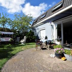 Holiday Home Noordwijk near Beach & Sauna