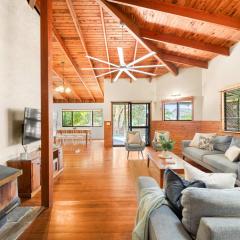 Buderim Rustic Retreat - Pool & Pet Friendly