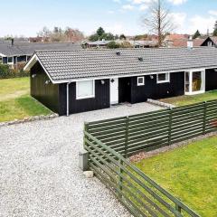 6 person holiday home in Børkop-By Traum