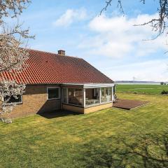 8 person holiday home in Harpelunde