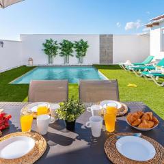 Casa Flamenquita Nerja by Ruralidays