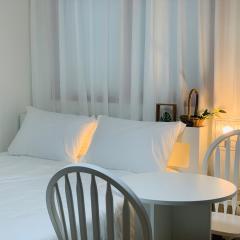 Sunny Sweet Home, Hongdae Mapo Seoul
