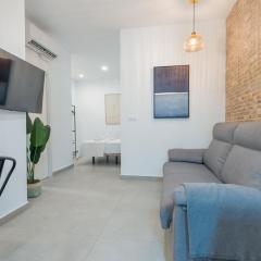 New Cozy Apartment Next To Sta 2