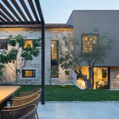 Villa Melon with private pool and BBQ near Poreč