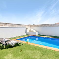 Horizon Blue I Private Pool Luxe I Free Parking I 3BR