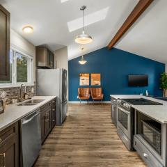 Modern 4BR Family Friendly Retreat with Hot tub