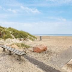 Seaside Serenity in TAYsinge-By Traum