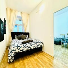 Comfortable 2BR Retreat, Prime Spot by Stadthalle