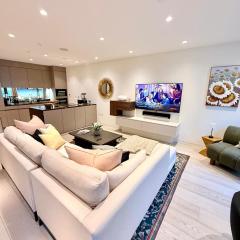 Central London Designer Home w Game Room and AC