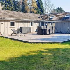 8 person holiday home in Væggerløse