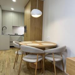 Видові апартаменти з видом на Дніпро та басейн