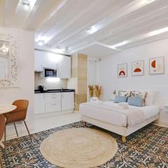 Comfortable studio for 2 near Bastille