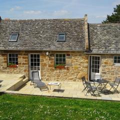 Port-Blanc Beach Cottage in Plougasnou