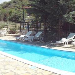 Zeus-Village οικισμός φινλανδικών chalet με πισίνες & γυμναστήριο