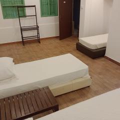Waves Hostel