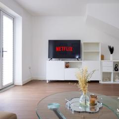 Stay Mahali - Central 2BR City Gem