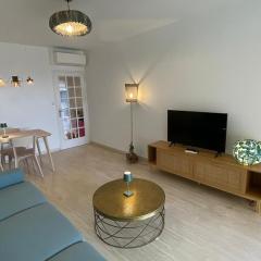 Beautiful 2 room quiet bright amazing view