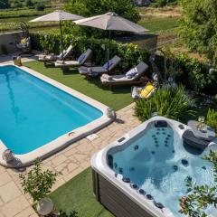 Villa Ivona with swimming pool and jacuzzi