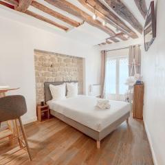 Charming Studio Heart of historic Paris Le Marais