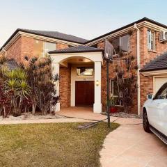 Spacious Family Retreat with Pool in Carindale