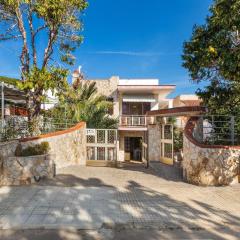 Villa Serene' by BarbarHouse