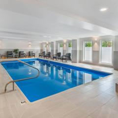 Velora Hinton, an Ascend Collection Hotel