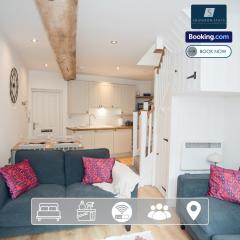 2 Bed House By Southern Stays Short Lets & Serviced Accommodation Bournemouth With Parking - Relocation & Family, 1km From The Beach