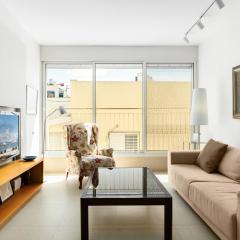 Chic Bright Urban Escape by Sea N Rent