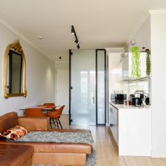 Luxury Escape at Ellipse 1-Bed, Kitchen, Wi-Fi & Free Parking