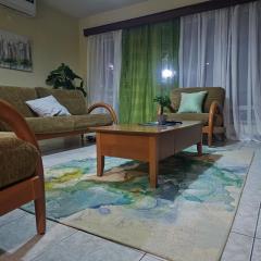 Cozy 2 Bedroom Apartment