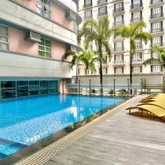 Newport Luxe Stay Condo