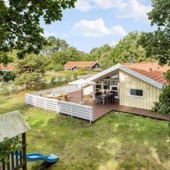 1532-Aakirkeby-Strandparken-9