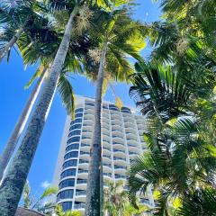 Boutique Ocean View Studio with King Bed & Spa