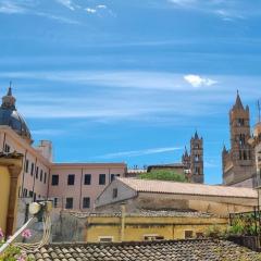 Apartment at Palace Patricolo at Historical Center