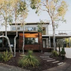 Palmiera Escape - Luxury, laid-back holiday home in Margaret River
