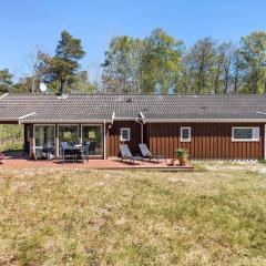 2637 Nexø - Fjælstaunijn 8