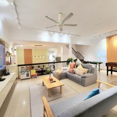 NEW! Petaling Jaya SS2 Landed Home for up to 19 Pax with 5bedroom 4Bath
