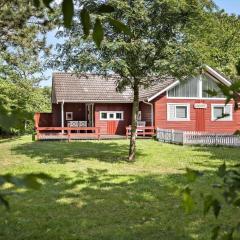 1606-Aakirkeby-Boesparken-4-A