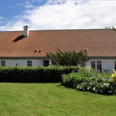 Wonderful 3 bedroom house for 6 persons near beach - Free parking