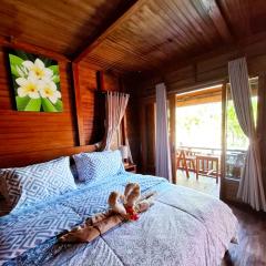 Pondok Denly by Pigeon
