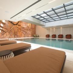 Desert Bloom Suite - by DESERT 360